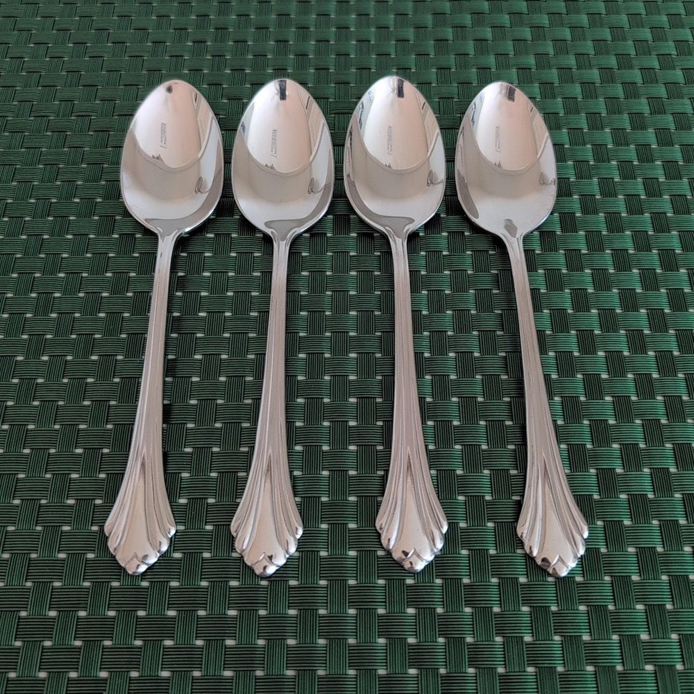 Oneida BANCROFT Teaspoons Set Lot of 4 Stainless Flare Tip Ridged Glossy USA Vtg